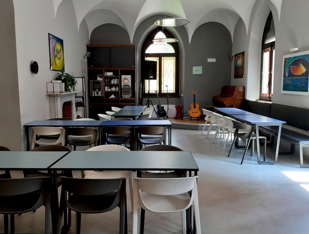 Babila Hostel มิลาน ภายนอก รูปภาพ