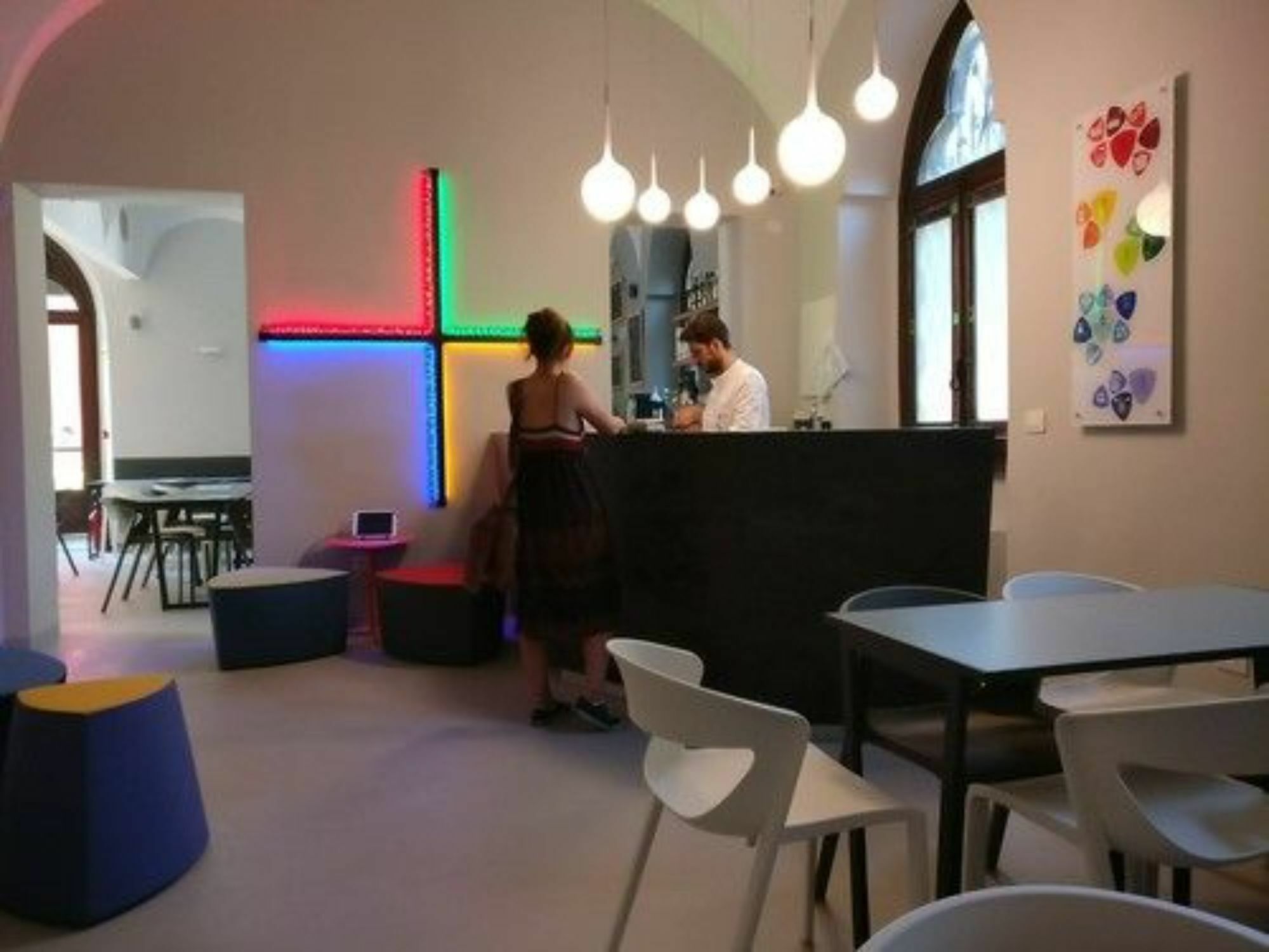 Babila Hostel มิลาน ภายนอก รูปภาพ